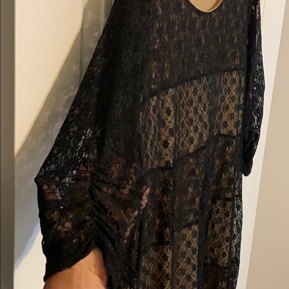 Top - Picture 2 of 3